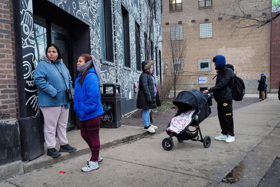 Chicago Mandates Measles Vaccine for Sheltered Illegal Immigrants Following Outbreak