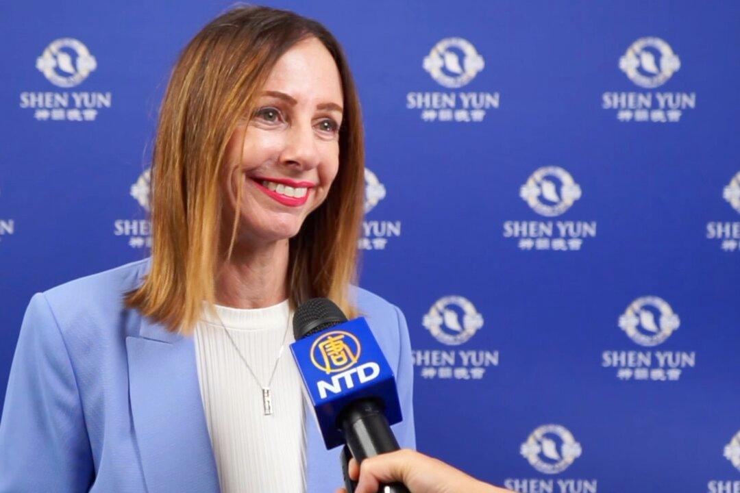 Australian Politician Praises Shen Yun Music: ‘Very Soul Quenching’