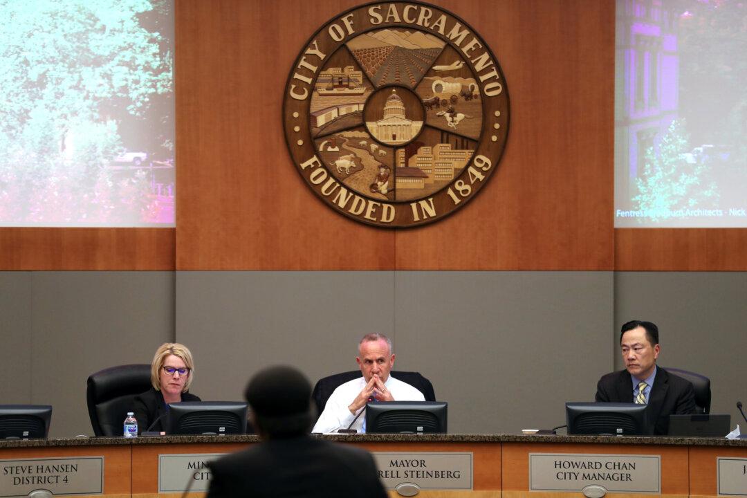 Council Declares Sacramento a Transgender Sanctuary City