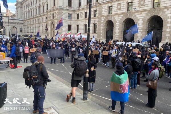 Protestors outside the British Foreign Office in Westminster on March 23, 2024. (Zhou An’er/The Epoch Times)