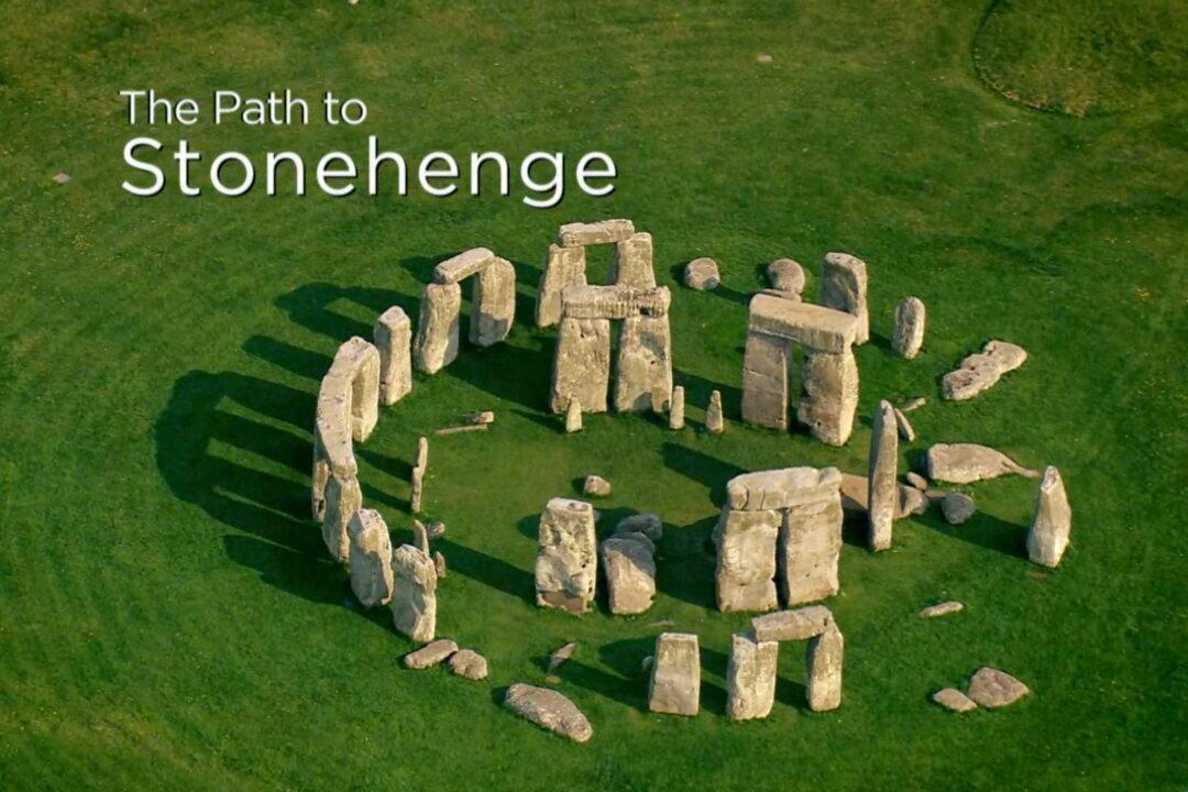 The Path to Stonehenge | Walking Through History S.2, Ep. 1