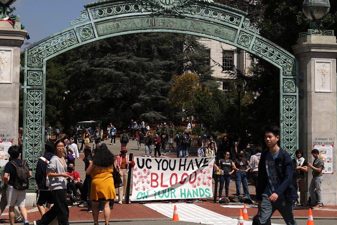 Pro-Palestine Encampments Occupy UC Berkeley