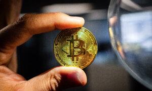 Bitcoin Breaks $100,000 After Trump’s SEC Selection, Fed’s Comments