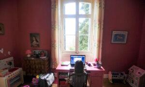eSafety Sets Deadline for Online Industry to Protect Children from Pornography