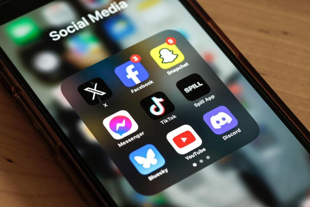 EU Launches Child Safety Probe Into Snapchat, YouTube, App Stores