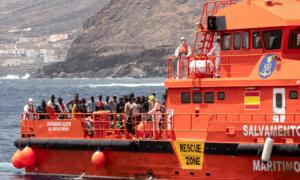 Spanish Prime Minister Visits West Africa in Bid to Slow Atlantic Migrant Crossings