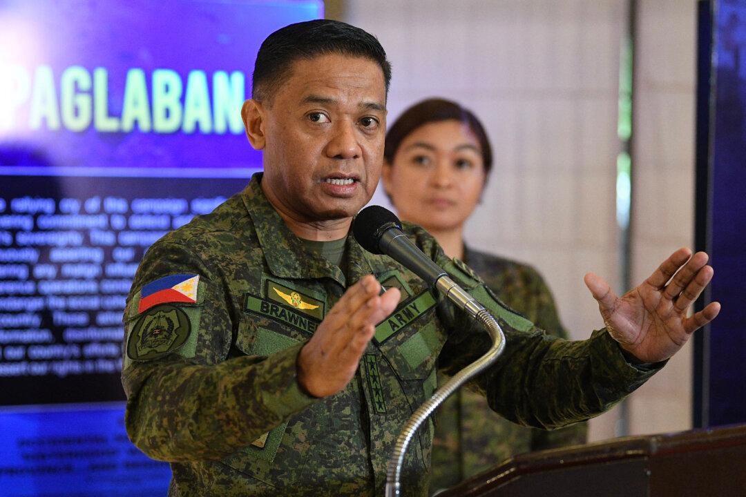 Philippines, India Conduct First Joint Naval Patrols in South China Sea
