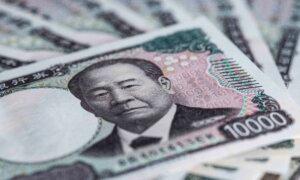 Trump Warns Japan, China Against Devaluing Their Currencies