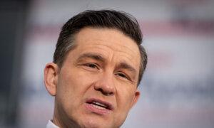 Poilievre Pledges to Cut Size of Federal Public Service If Elected