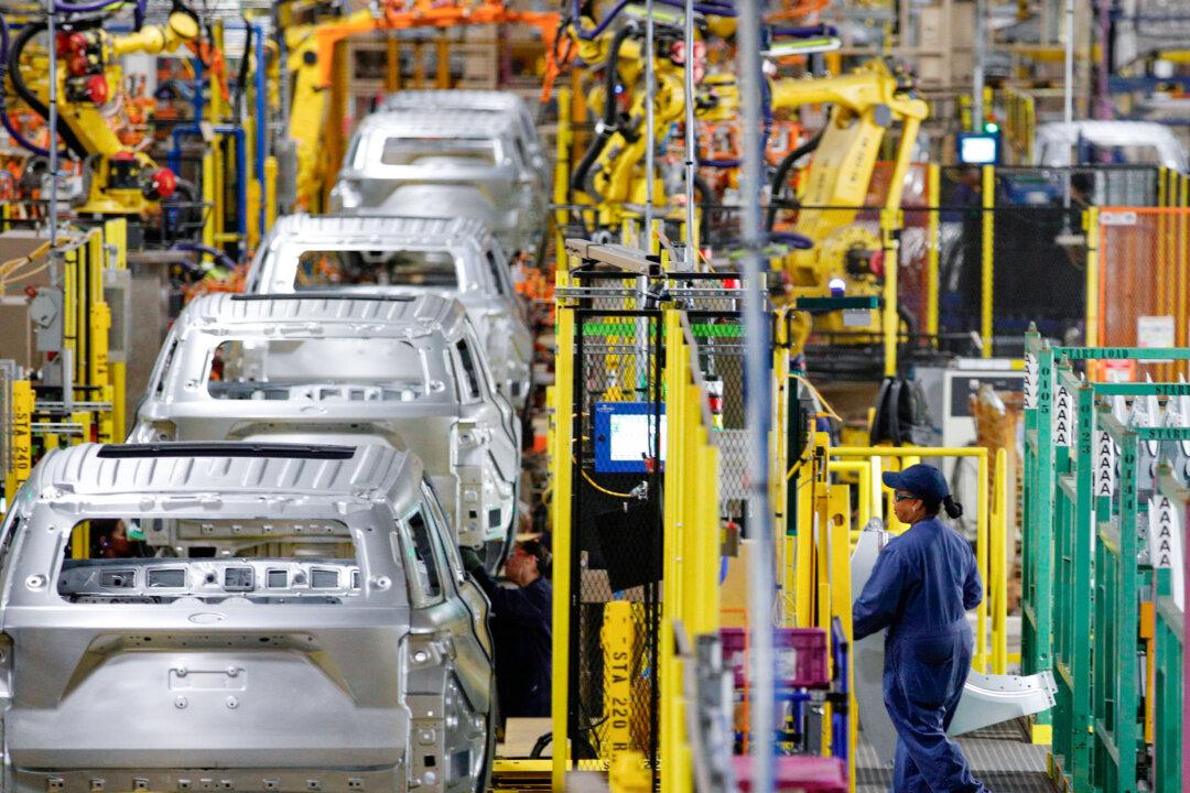 New York Manufacturing Employment Down 45 Percent Since 2000: Analysis
