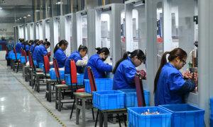 Trump Picks China Hawk for Key Position Amid US–China Tech Battle | Business Matters (Feb. 12)