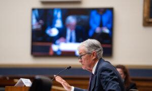 Federal Reserve Officials Expect Interest Rate Cuts on Hold: FOMC Minutes