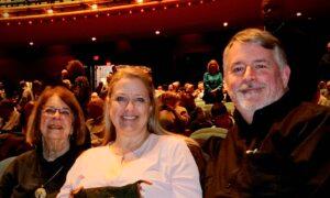 Regular China Visitor Says Shen Yun Should Be Allowed in China