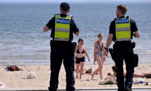 Hundreds Rally in Bayside Against Crime as Opposition Pushes for Bail Reform