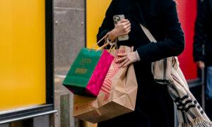 Consumer Confidence Slumps as Inflation Expectations Jump