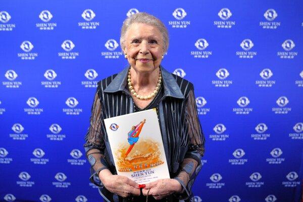 Australian entrepreneur and billionaire Imelda Roche attends Shen Yun Performing Arts at the Capitol Theatre in Sydney, Australia, on Feb. 28. 2025. (NTD)