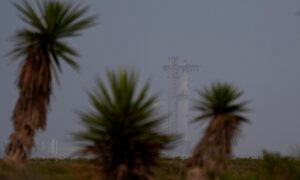 SpaceX Postpones Starship Test Flight Over Unspecified Ship Issue