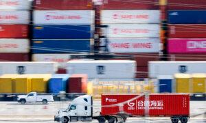 US Tariffs on Canada, Mexico Take Effect; China Levies Double