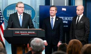 White House Pushes Back Against Recession Speculation as Stock Market Drops