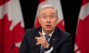 Canadian Officials Say Meeting With US Commerce Secretary Was Constructive