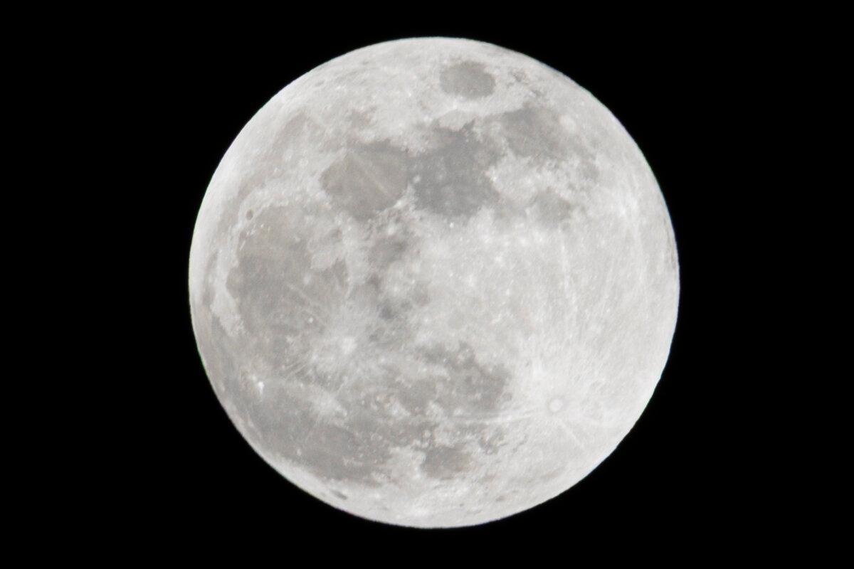 The full moon before total lunar eclipse in Daytona Beach, Fla., on March 14, 2025. (Miguel J. Rodriguez Carrillo/Getty Images)