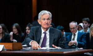 Trump Says ‘No Intention of Firing’ Powell, Presses Fed to Cut Rates
