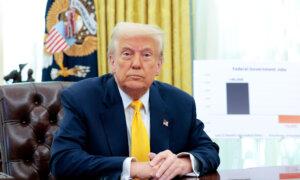 Trump Urges Fed Rate Cuts to Ease Economy’s Tariff Transition