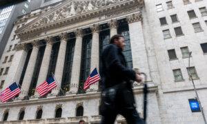 Small Business Optimism Slips as Owners Expect Worse Conditions, Lower Sales