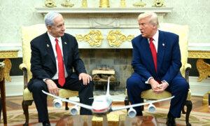 Netanyahu Vows to Equalize Trade With US in Meeting With Trump