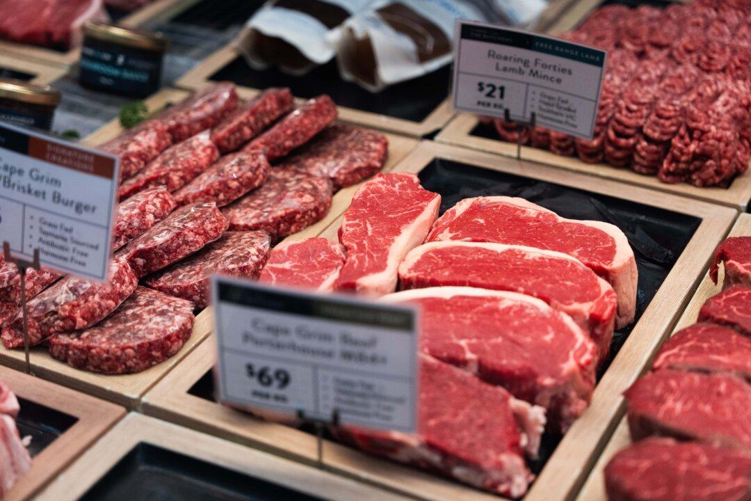 Australia Lifts Bio-Restrictions on US Beef in Bid to Defuse Tariff Standoff