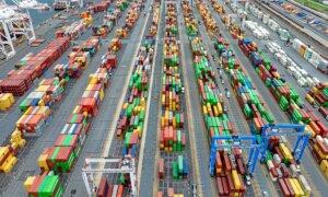 Global Shipping to Pay Per Ton of Emissions Under UN Agreement