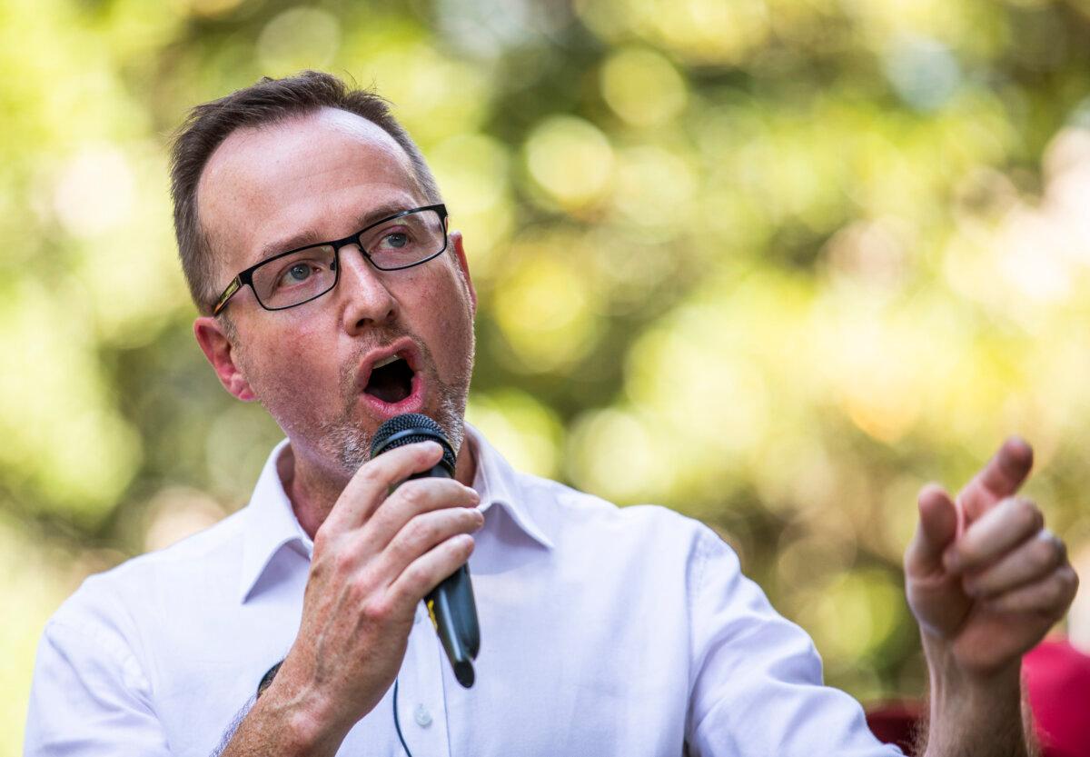 Greens Senator David Shoebridge speaks at an event in Sydney, Australia, on Jan. 26, 2019. (Cole Bennetts/Getty Images)