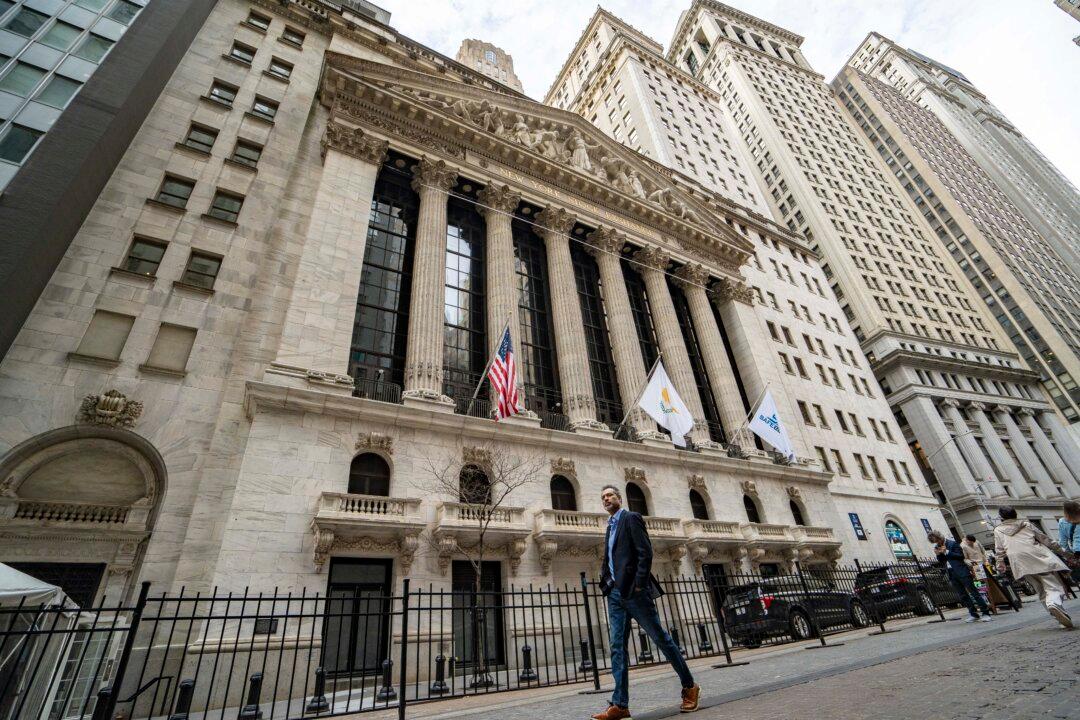 Stocks Boom, Gold Shines—Why the Market Keeps Hitting Record Highs