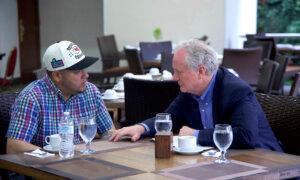 Sen. Van Hollen Meets With Abrego Garcia in El Salvador