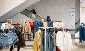 Consumer Sentiment Weakens Amid Rising Inflation Expectations in April