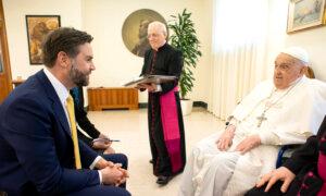 Vance Meets Pope Francis on Easter Sunday