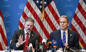Amid US–China Tariff Truce, Experts Warn CCP Will Deploy Delay Tactics