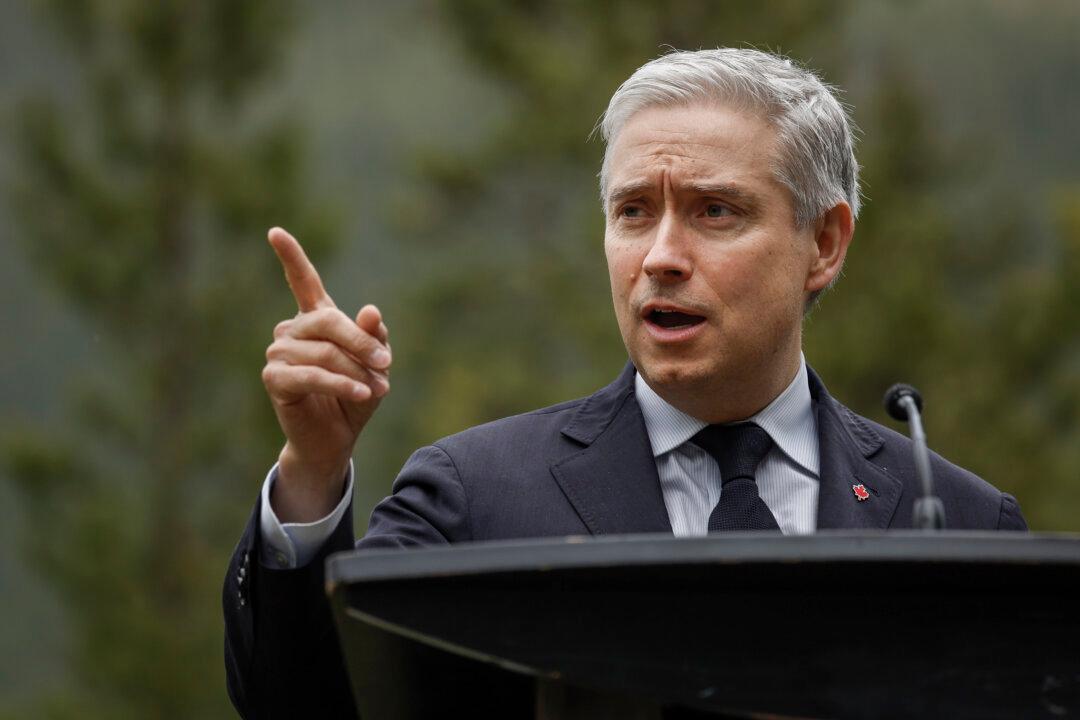 Ottawa to Make Carbon Rebates for Small Businesses Non-Taxable