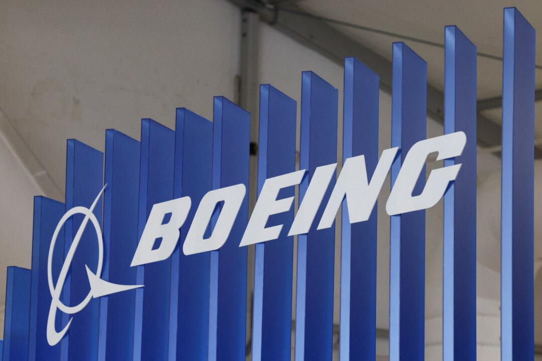 Boeing Hires Former Lockheed Martin Executive as Next CFO