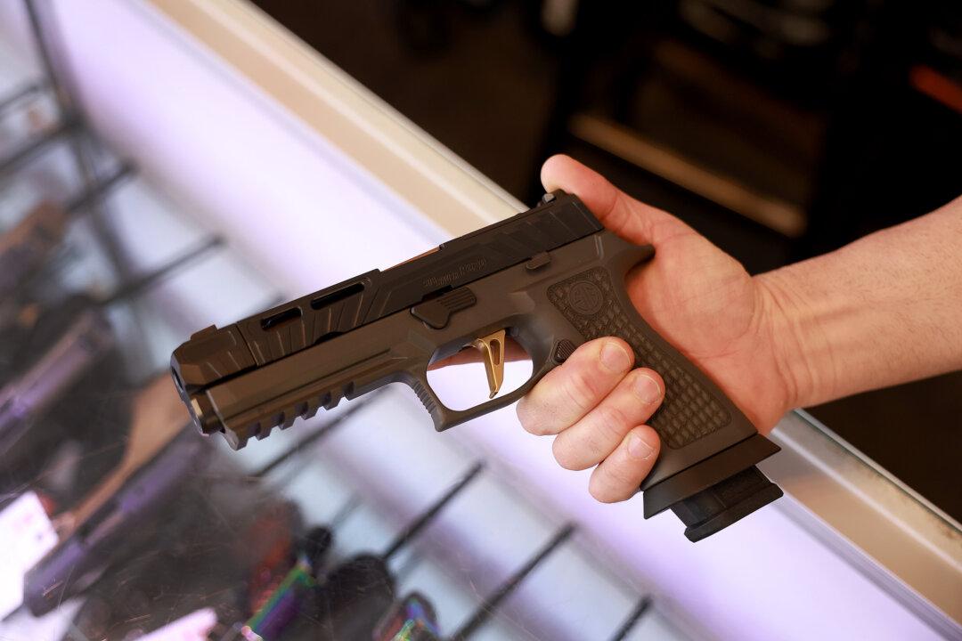 Canadian Military Says No Issues With New Service Pistols as Gunmaker Sig Faces Pressures in US