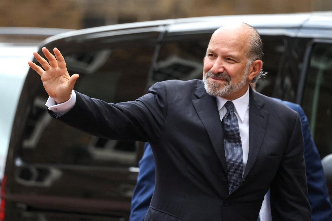 US–China Hold Second Day of Trade Talks in London