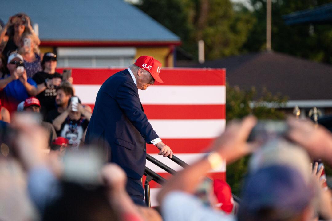 Trump Announces Trade Deal With Indonesia