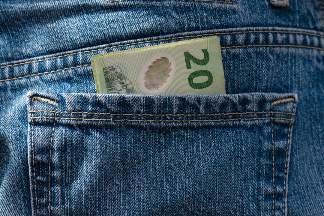 NZ First Introduces Bill to Protect Cash Transactions