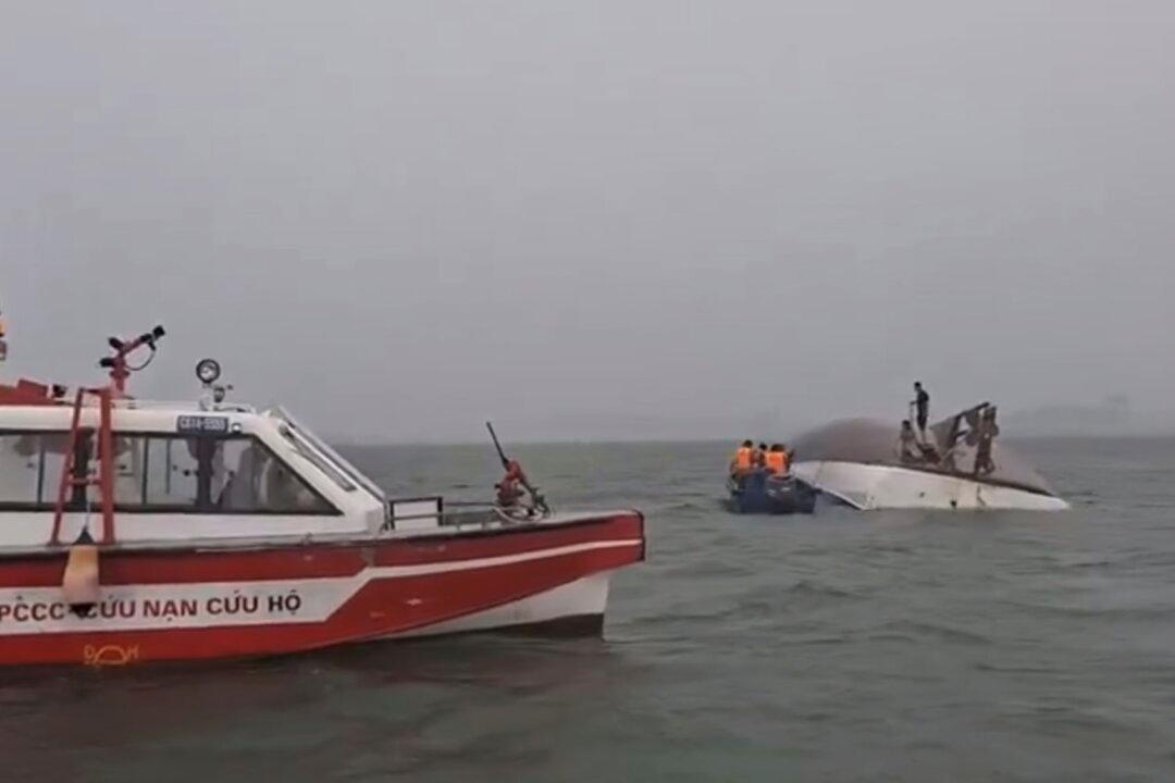 Tourist Boat Capsizes During Storm in Vietnam, Leaving 37 Dead; 5 Remain Missing