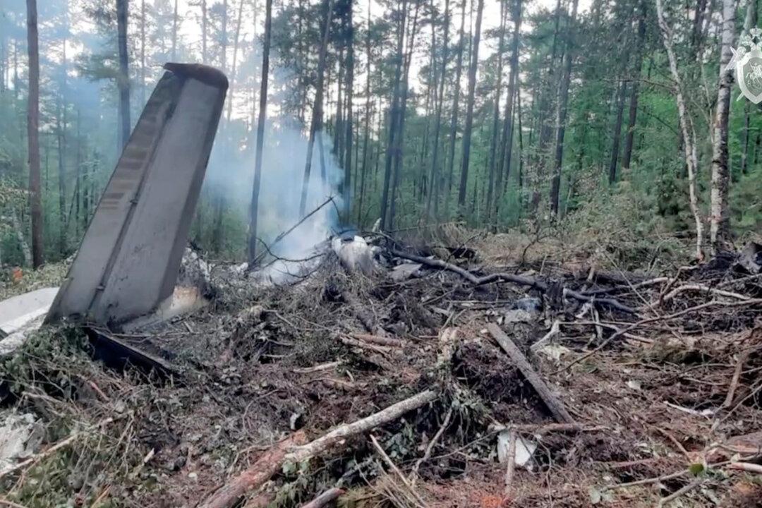 Passenger Jet Crashes in Russia’s Far East Killing 48, Officials Say