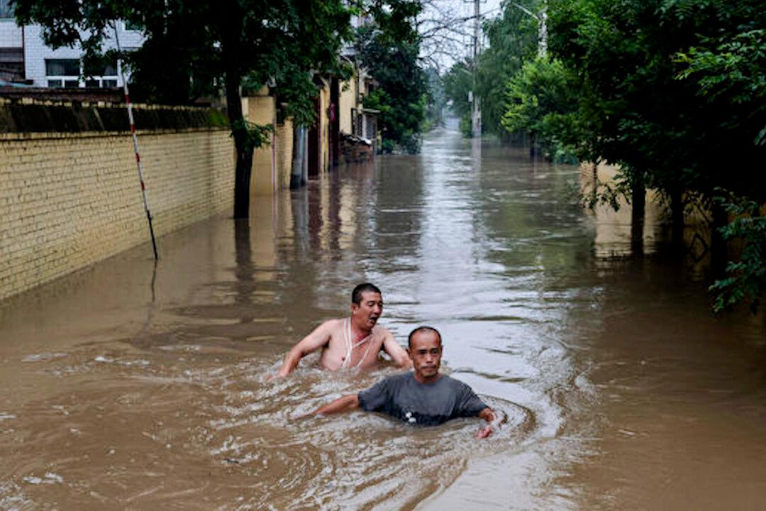Record-Breaking Rainfall Triggers Disaster Alerts in Beijing and Surrounding Areas