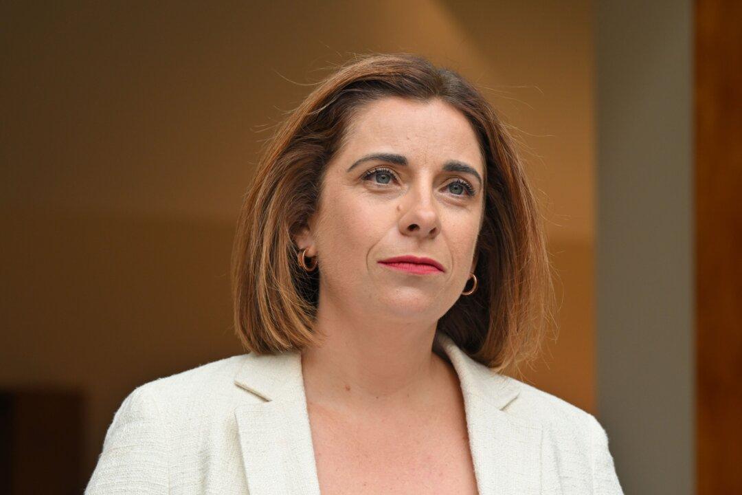 Australia to Ban AI ‘Nudify’ and Stalking Apps