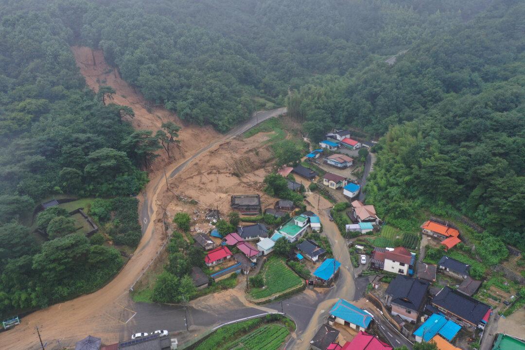 Torrential Rain Leaves at Least 18 Dead in South Korea, Trail of Devastation