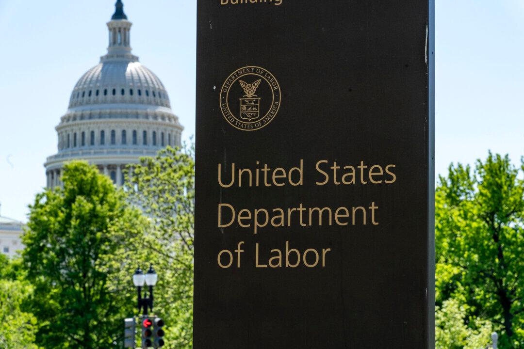 Trump Fires Labor Statistics Chief After July Jobs Report