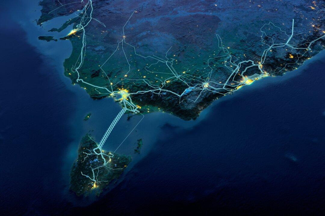 Green Light for Cable, but Premier’s Path to Power Dims